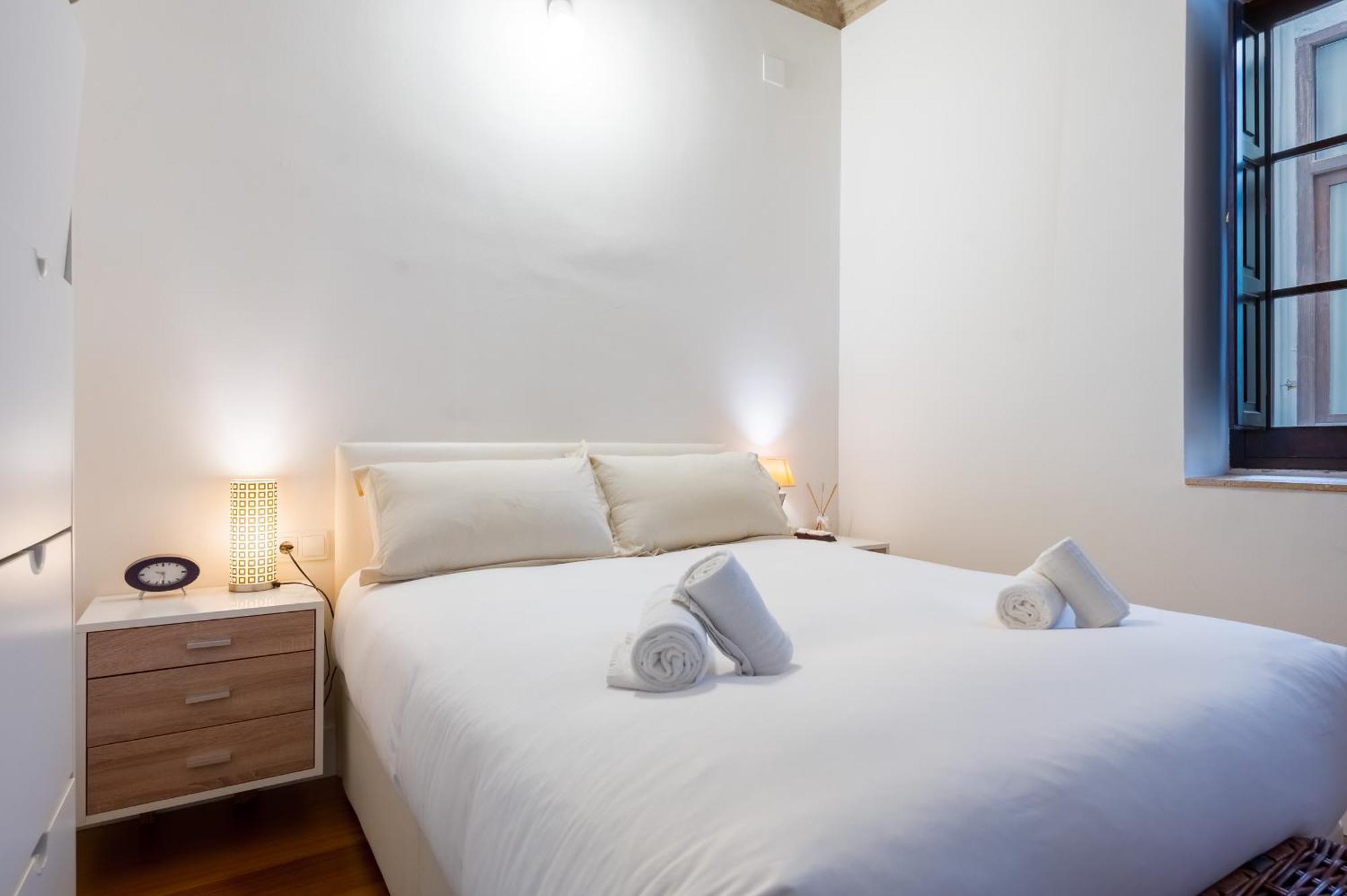 Plaza San Marcos Apartment Севиля Екстериор снимка