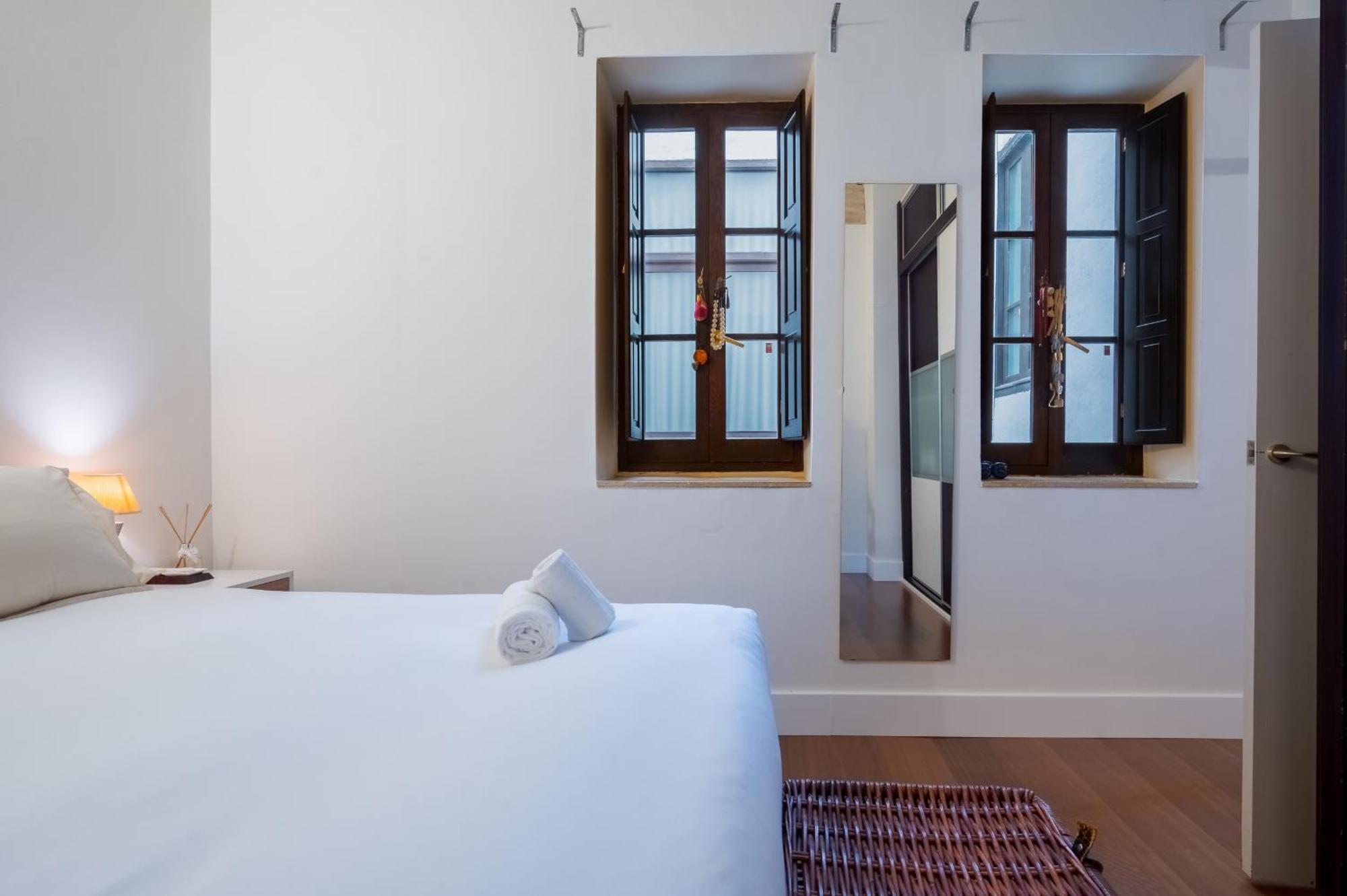 Plaza San Marcos Apartment Севиля Екстериор снимка